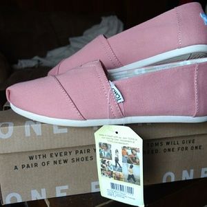 Toms Pink Slip-ons